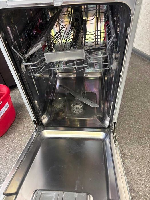 Вбудована посудомийна машина Whirlpool WSIC 3M17