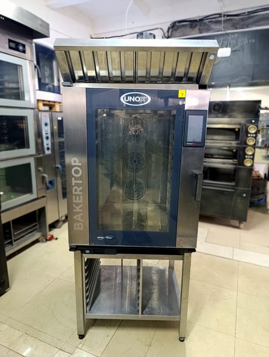 Пароконвектомат Unox Bakertop Пароконвекційна піч Конвектомат