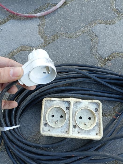 Przedłużacze 230V – 30m + 20m z rozdzielaczami