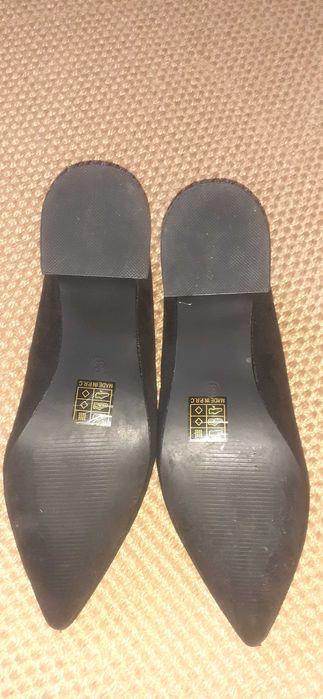 Sapatos Camurça Pretos NOVOS