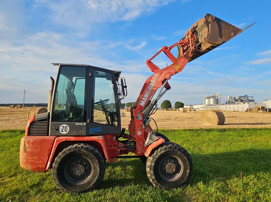 Ahlmann MANILOADER AL 85 t 4x4  ładowarka kołowa Ahlmann manitou z łyżką  i widłami