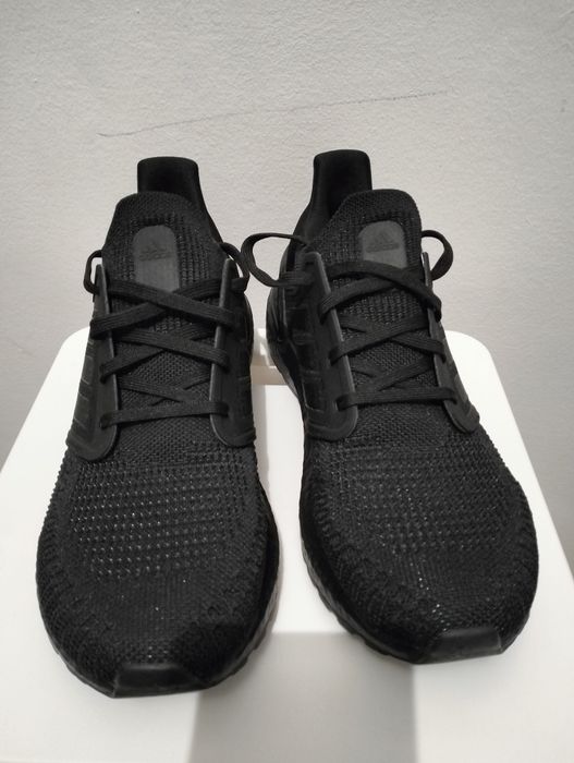 Adidas ultraboost 22 NOVOS*