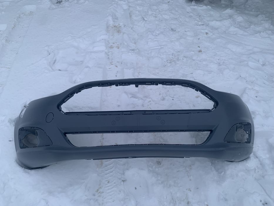 Передний бампер FORD FIESTA 13-16