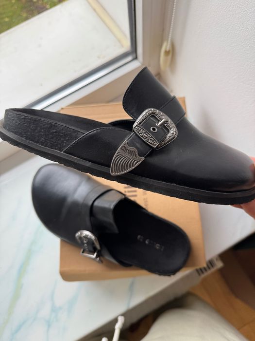 Жіночі клоги ,чорного кольору