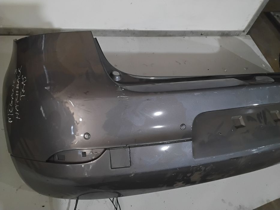 Parachoques Renault megane 3 hatchback tras