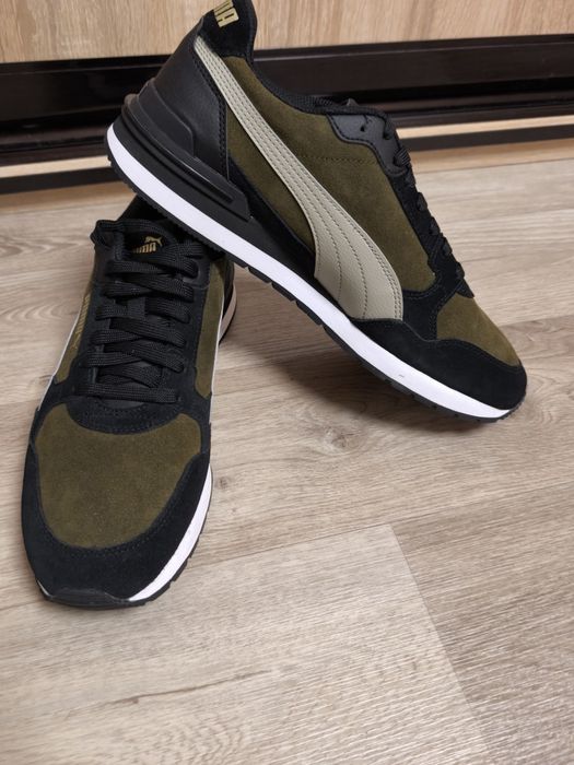 Чоловічі кросівки Puma ST Runner v4
