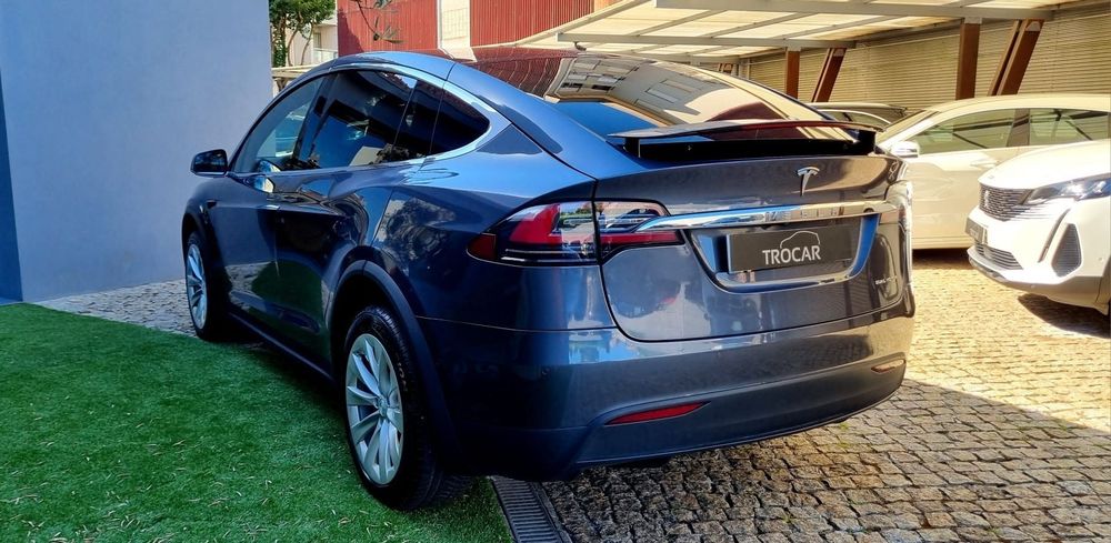 Tesla Model X Long Range64174085171330125