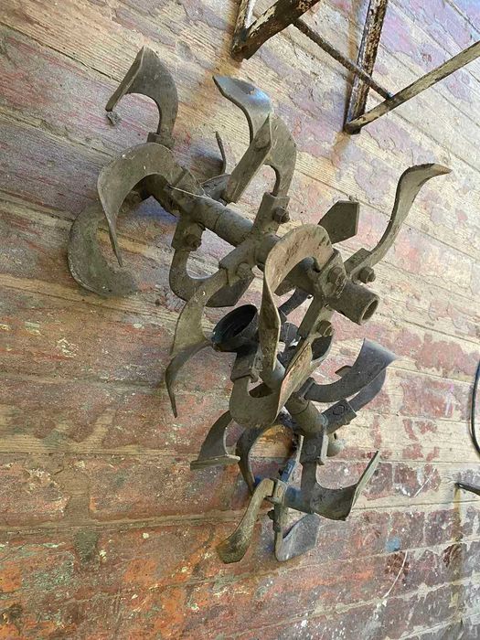 Продам мотоблок Зубр бензиновй