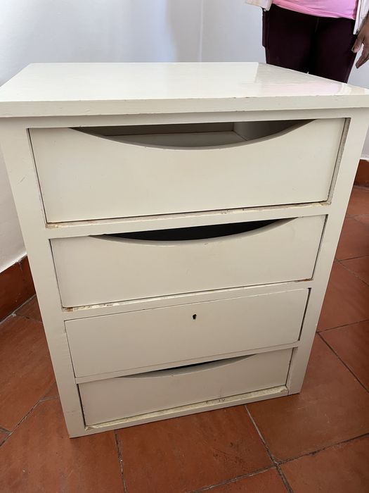 Mesinha/Módulo de gavetas branco 56 cms para roupeiro – bom estado