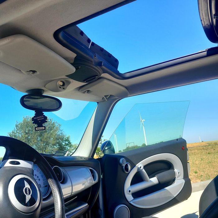 Mini Cooper, panorama, szyberdach, benzyna 116km.2001r.