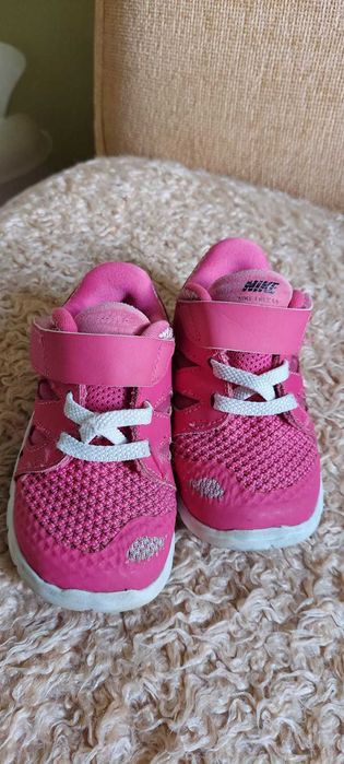 Buty sportowe Nike rozmiar 22