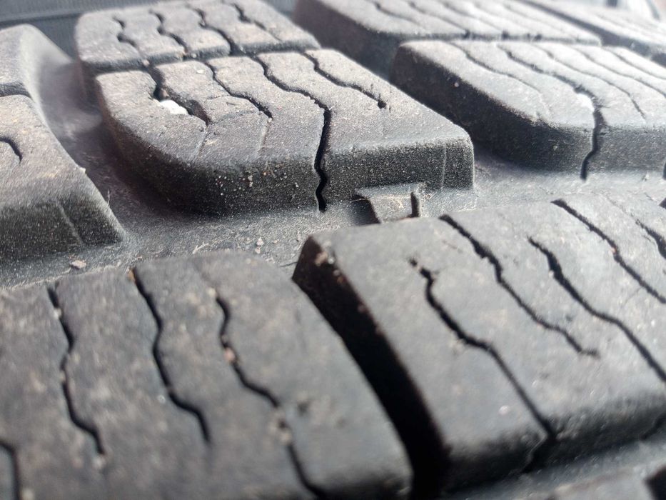 koła felgi opony 215/65 R16 98H michelin pilot alpin suzuki samurai