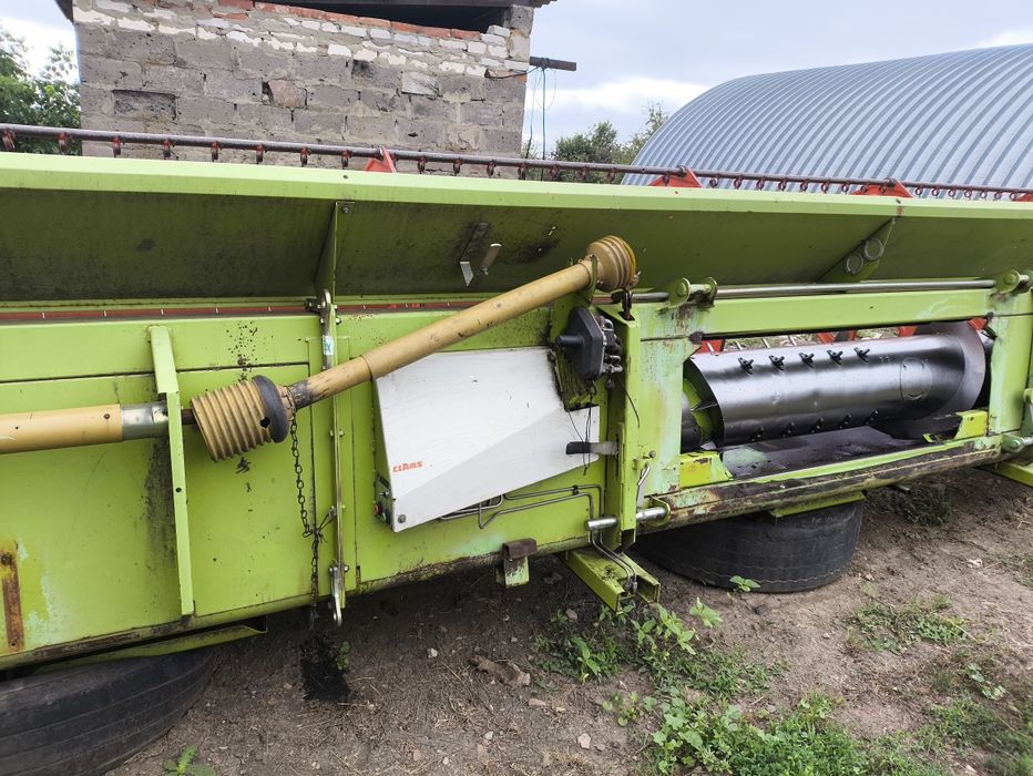 Комбайн Lexion 570 комплект 2 жниварки і візок