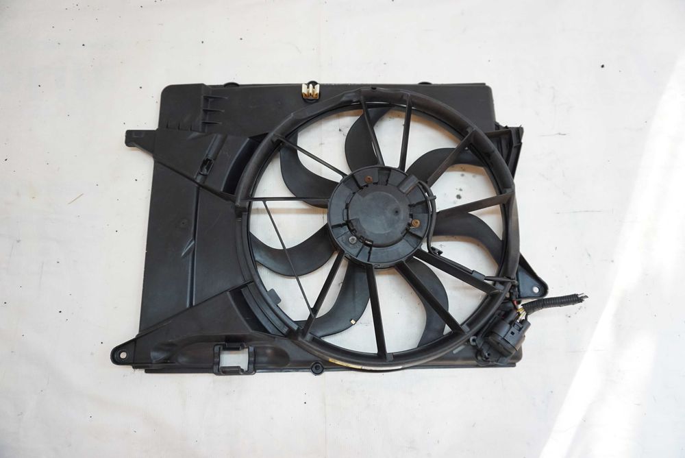 Вентилятор дифузор Chevrolet Trax\Шевроле Тракс 1.7дизель 2014рік