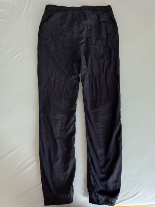 Czarne chłopięce dwuwarstwowe spodnie C&A 146 cm 11 lat