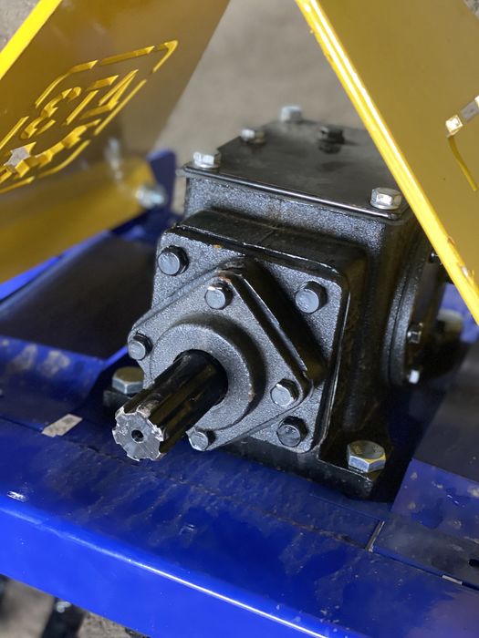 Грунтофреза ДТЗ. Грунтофрези для міні тракторів