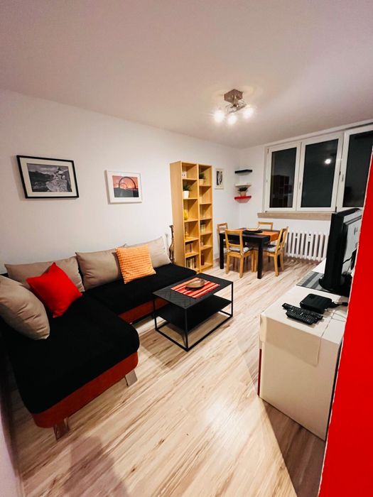 Przytulne mieszkanie w centrum Dąbrowy, 45m 3 pokoje z kuchnią