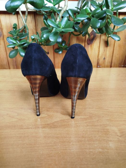 Туфлі натуральна замша