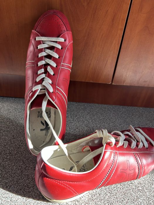 Кросівки чоловічі