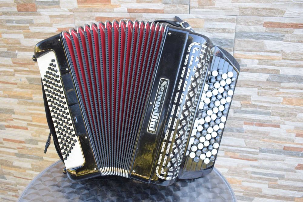 Acordeao Serenellini 3 voz Afinado N 99