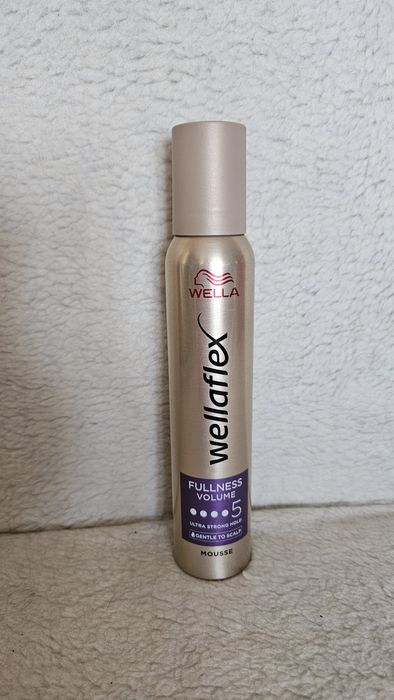 Pianka do włosów Wella