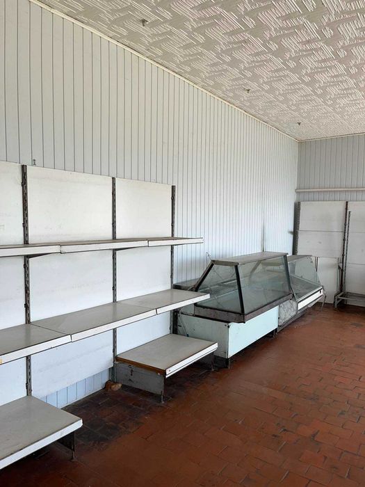 Продаж гарного комерц. приміщення під ремонт с. Великий Хутір