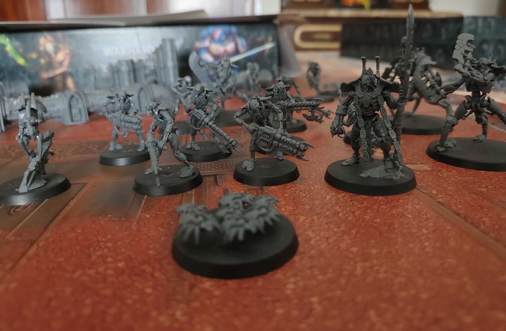 Warhammer 40.000 Command Edition – Completamente Montado e em Excelente Estado