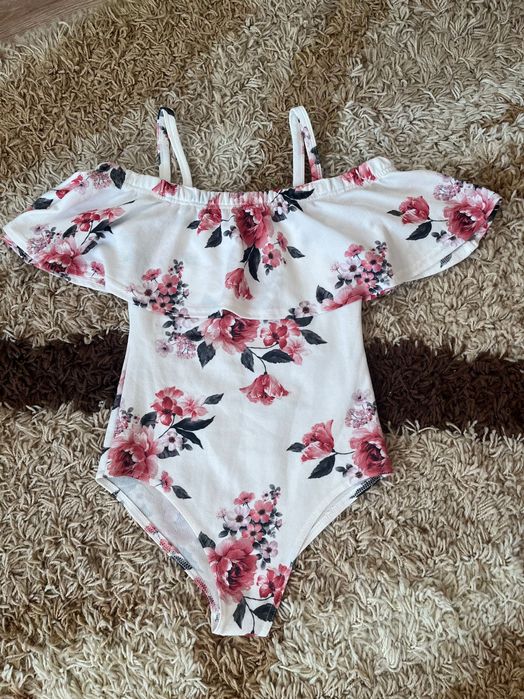 Жіночий білий купальник