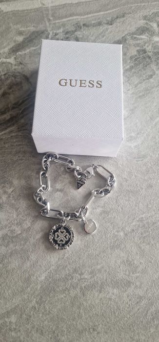 Pulseira Guess nova com caixa original