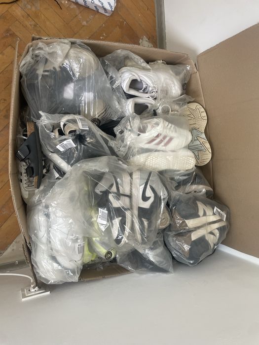 Box butów marek premium w folii ok.50 par