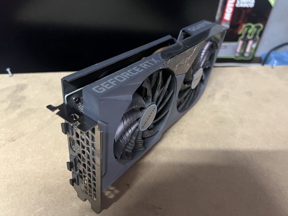 Placa grafica Rtx 3060 ti Gigabite