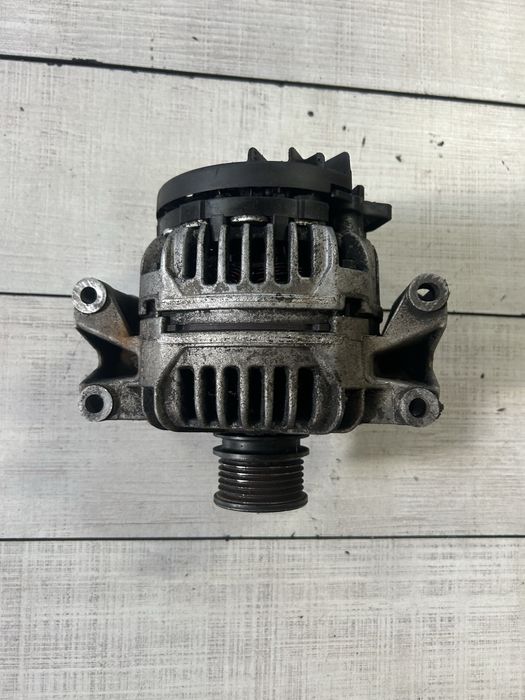 Mercedes sprinter  alternator 2.2cdi 90A