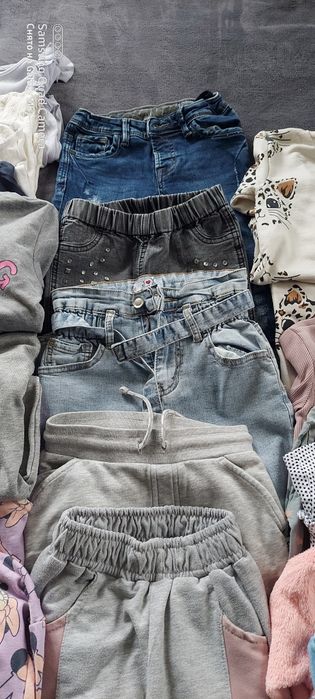 Продам великий пакет одягу на дівчинку