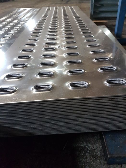 Blacha aluminiowa LOHR na auto-lawety 500 mm .Różne długości.