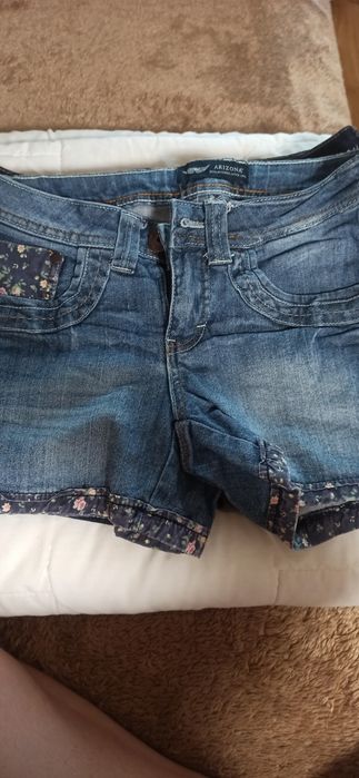 Шорти для дівчинки.