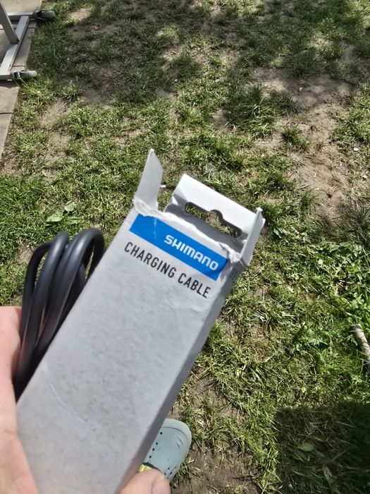 Oryginalny Kabel Ladowania Shimano Di2 EW-EC300 NOWY
​Tresc ogloszenia:
​Na sprzedaz posiadam fabrycznie nowy, nigdy nieuzywany oryginalny przewod / k