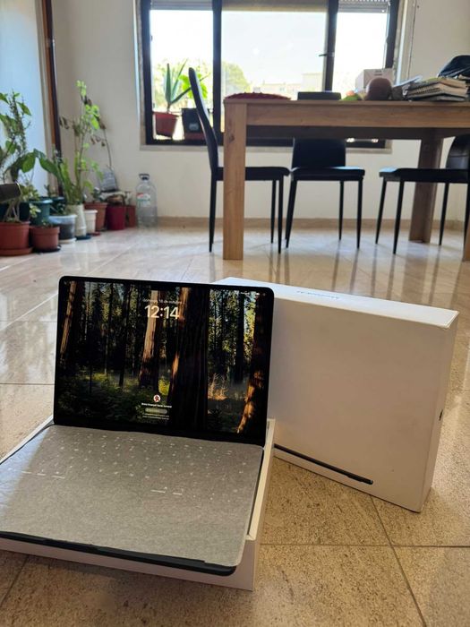 MACBOOK Air 13 M4, 16GRAM, 516GB Armazenamento 2025