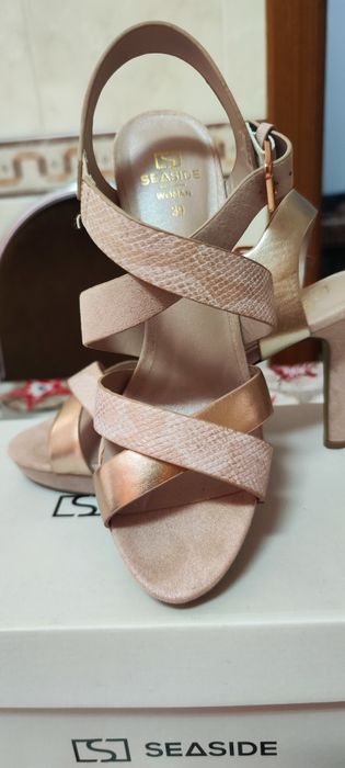 Sandálias Seaside novas