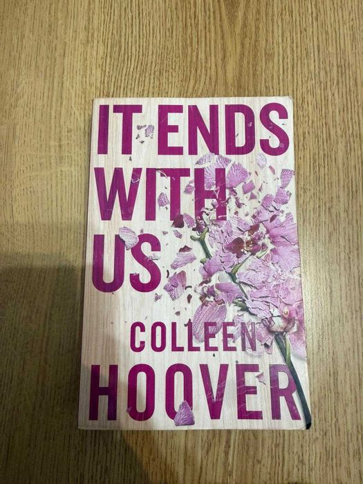 It Ends With Us  - Colleen Hoover