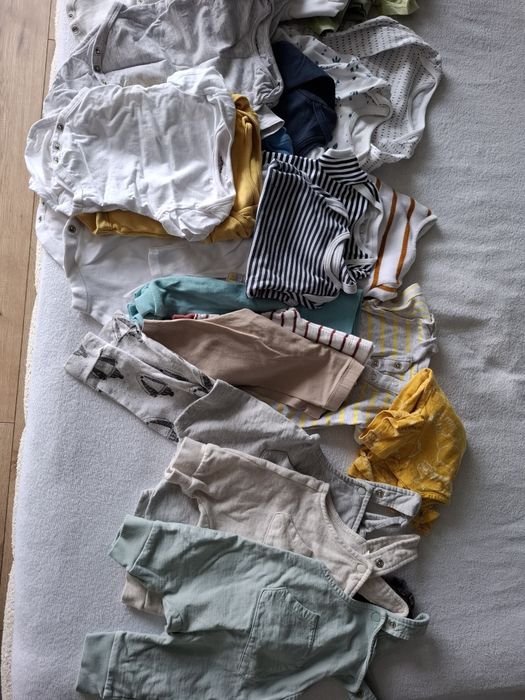 Paka ubrań chłopięcych rozmiar 56