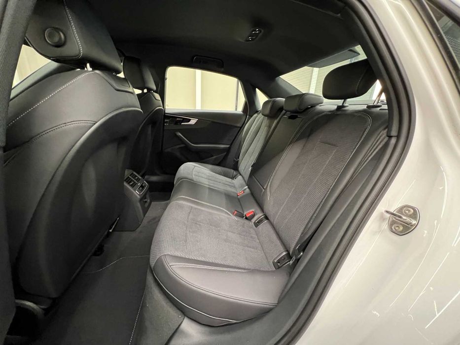 Продаю AUDI A4 B9.5 QUATTRO 2.0TDI (дизель) S-line 2022р, 41.000км