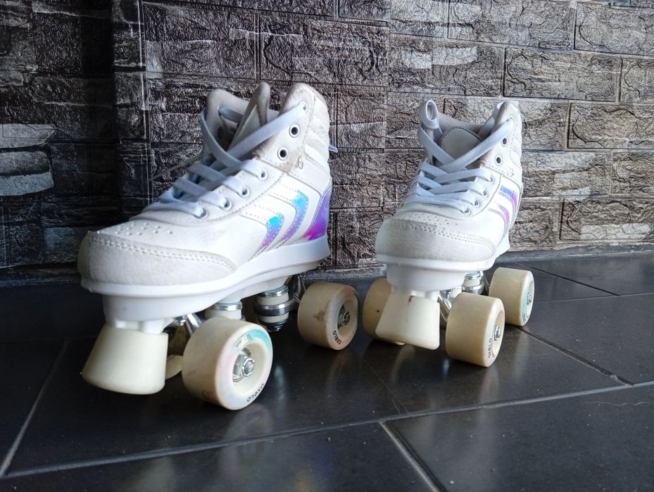 Patins de 4 rodas para criança