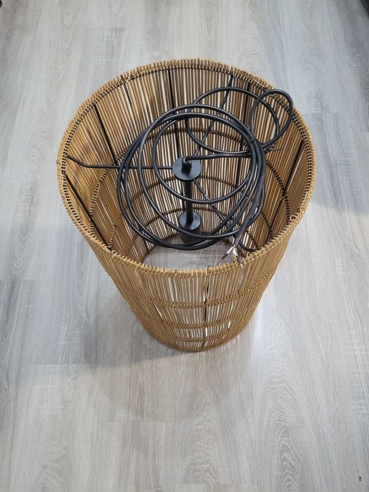 Lampa wisząca nowa
