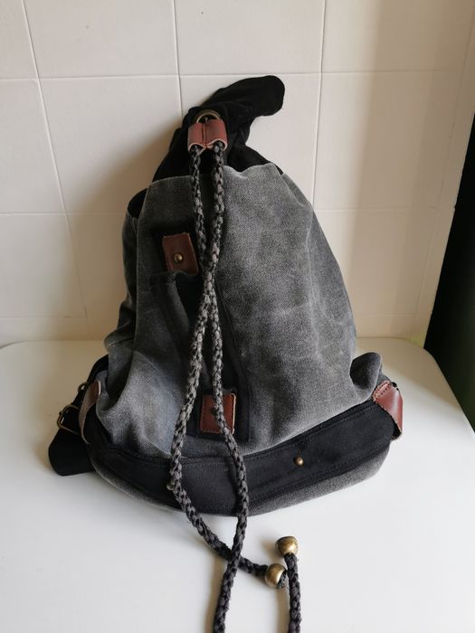 Mochila canvas cinza