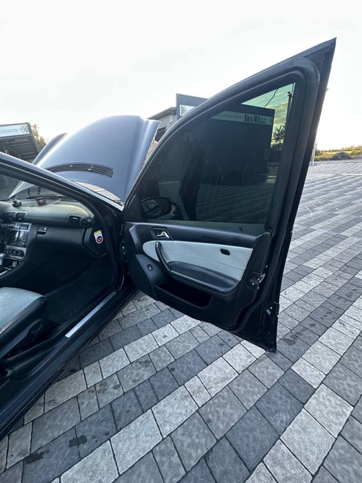 Mercedes-Benz C-Class 2006 VIN WDB2030461A920567 фото оголошення 11 з 24