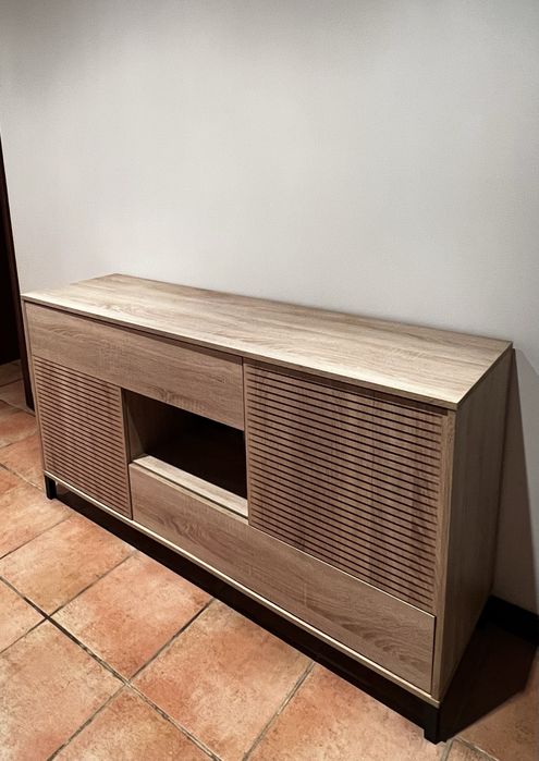 Aparador para sala ou hall de entrada