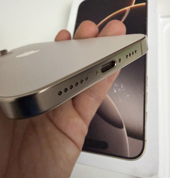 Ідеал-iphone 16 pro max 256 gb, фіз сім, desert titanium