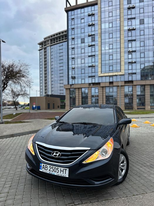 Продам машину в отличном состоянии , полностью технически исправна , делать ничего не нужно , свежая тонировка , масло не жрет вообще своевременное обслуживание , коробка автомат работает идеально , едет комфортно и приятно. 
С документами полный порядок!  Торг присутствует, возможен обмен.