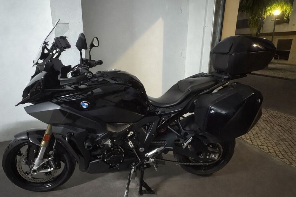 BMW S 1000 XR Triple black