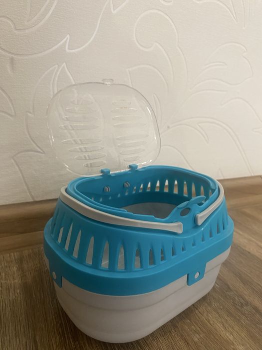 Продам переноску для гризунів Trixie (блакитна)
